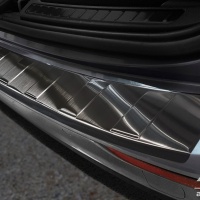 Kryt prahu zadních dveří nerez černý Volvo V60 II combi včetně Plug-In Hybrid -- od roku výroby 2018-/2019- Kryt prahu zadních dveří nerez černý Volvo V60 II combi včetně Plug-In Hybrid -- od roku výroby 2018-/2019-
